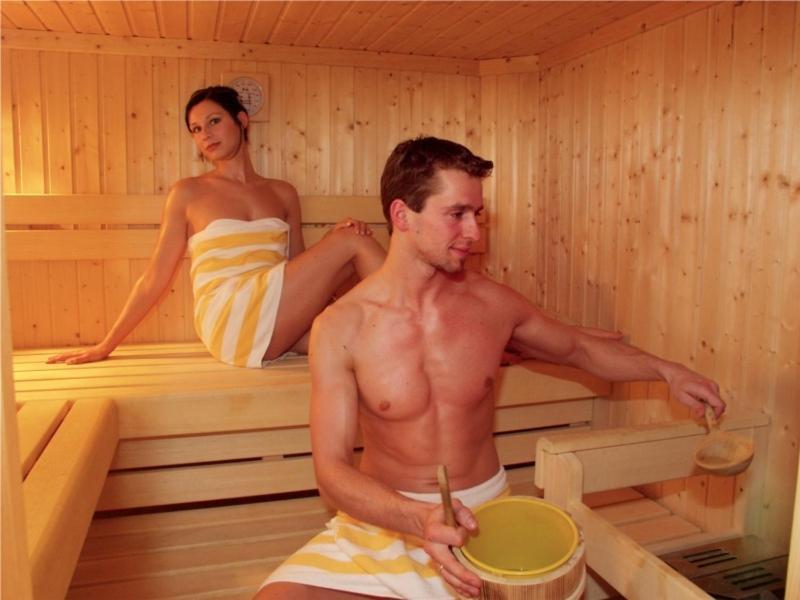 Feriendorf Holzlebn グロースアルル エクステリア 写真
